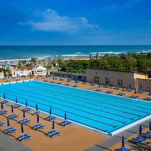 Grand Continental Hotel